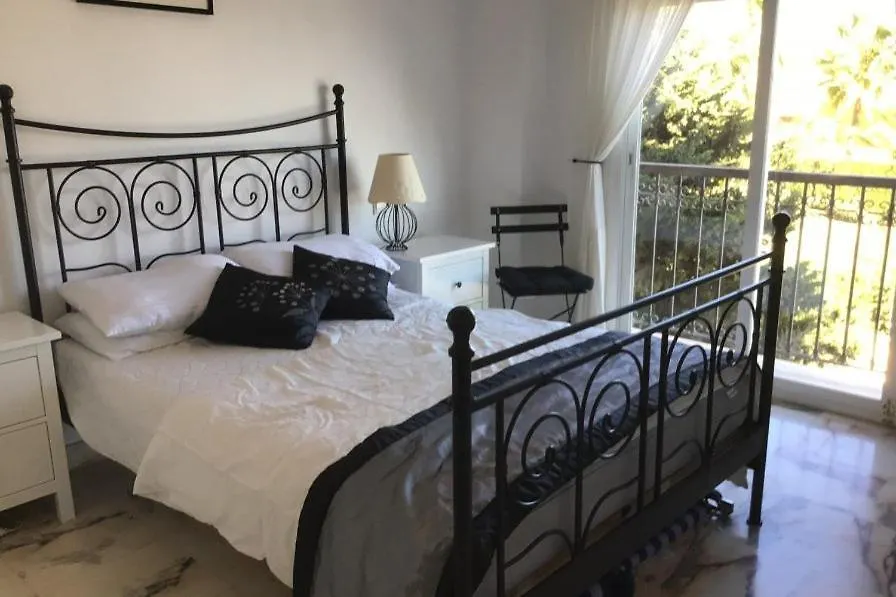 Lets In The Sun - La Cala De Mijas - Apartments With Sea Or Pool Views