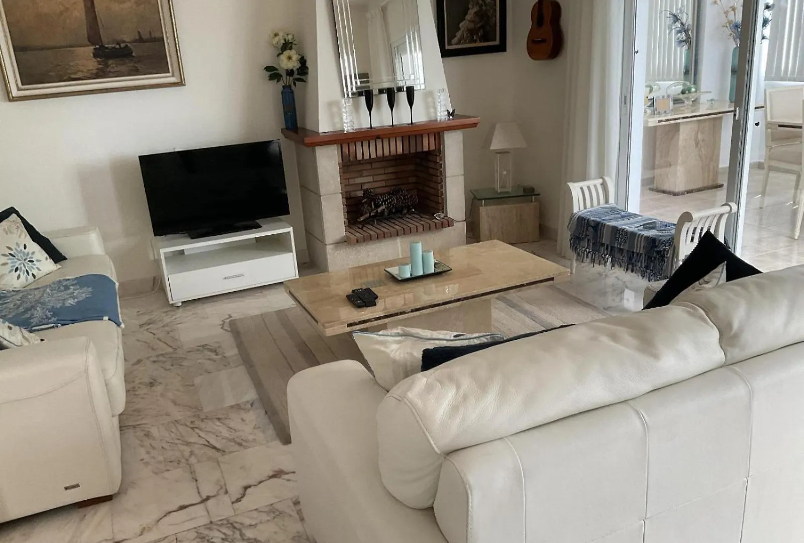 Lets In The Sun - La Cala De Mijas - Apartments With Sea Or Pool Views
