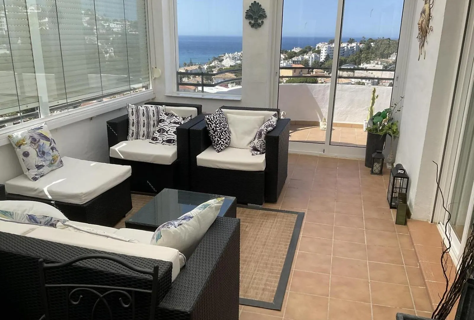 Lets In The Sun - La Cala De Mijas - Apartments With Sea Or Pool Views