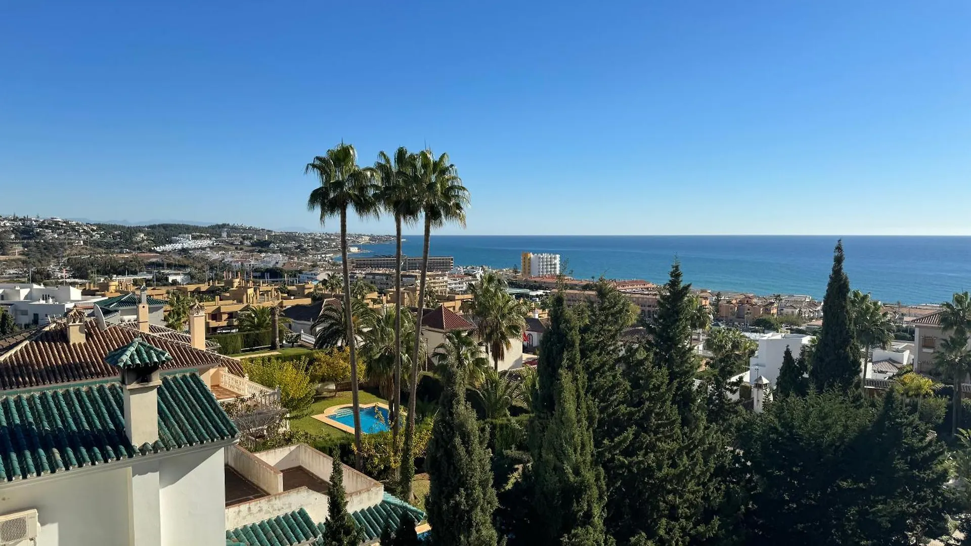 Lets In The Sun - La Cala De Mijas - Apartments With Sea Or Pool Views