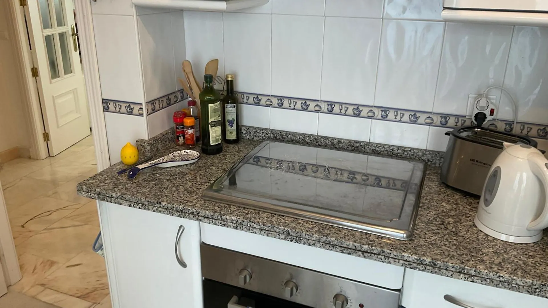 Lets In The Sun - La Cala De Mijas - Apartments With Sea Or Pool Views 0*,  Španělsko